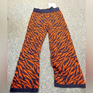 NEW wt Sz L LOGO by Lori Goldstein Knit Midnight Blue Brown Wild Tiger Print